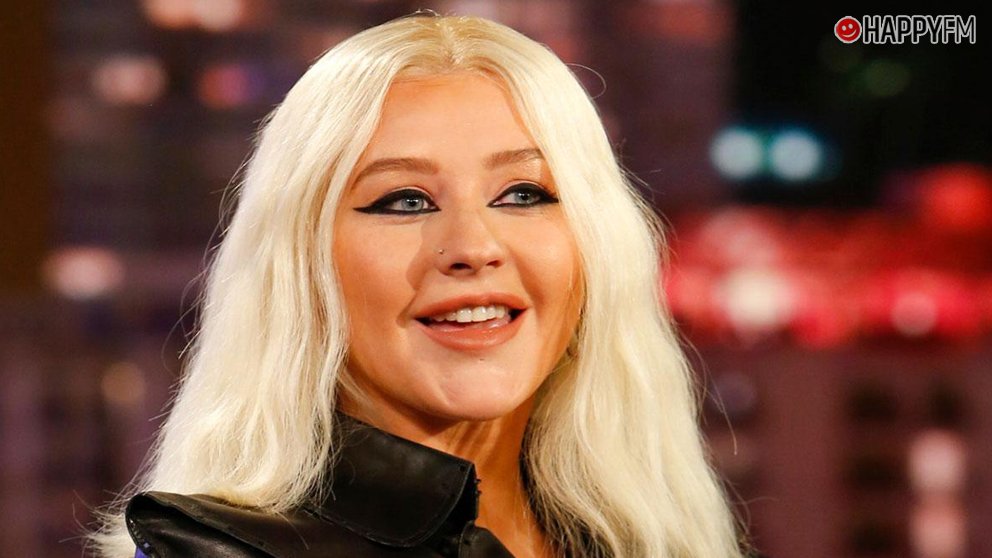 Christina Aguilera - Letras y Acordes de las canciones más populares de los artistas del momento